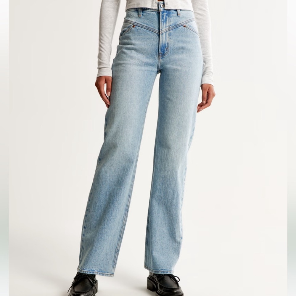 Abercrombie and Fitch high rise 90s relaxed jeans